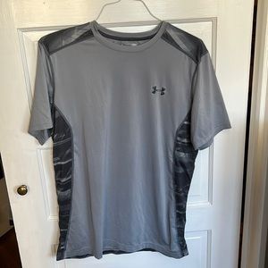Fitted Under Armour heatgear t-shirt